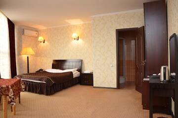 Фото номера Бюджетный двухместный номер с 1 кроватью Отель Golden Palace г. Актау 4